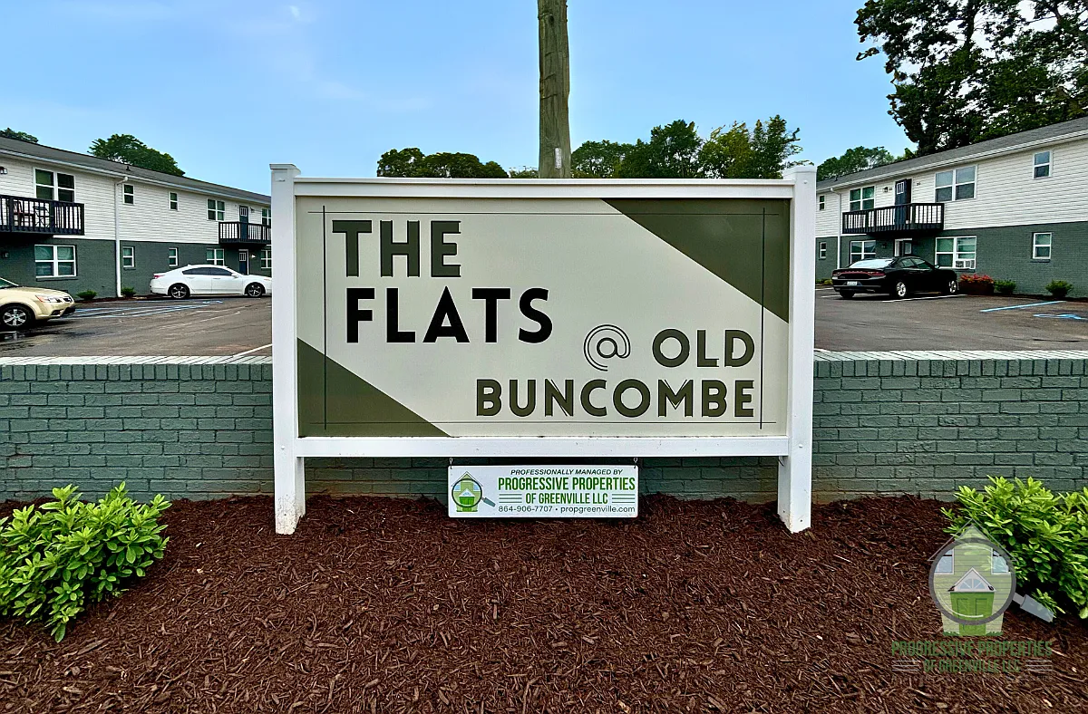 The Flats @ Old Buncombe — Photo 1