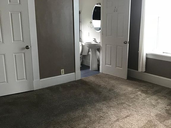 Office/2nd bedroom