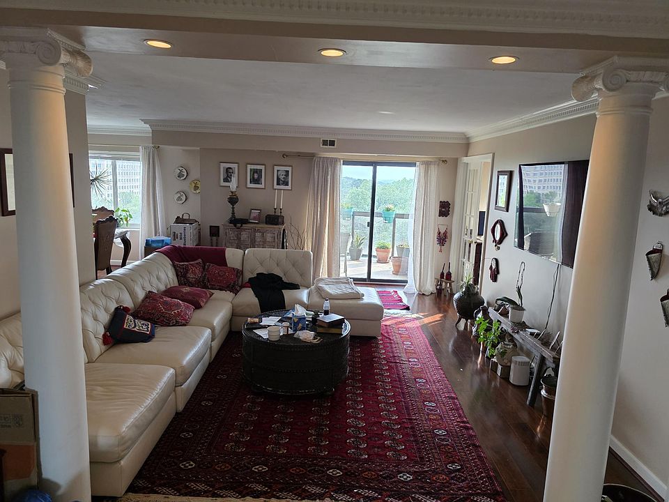 1st image of 8360 Greensboro Dr APT 924