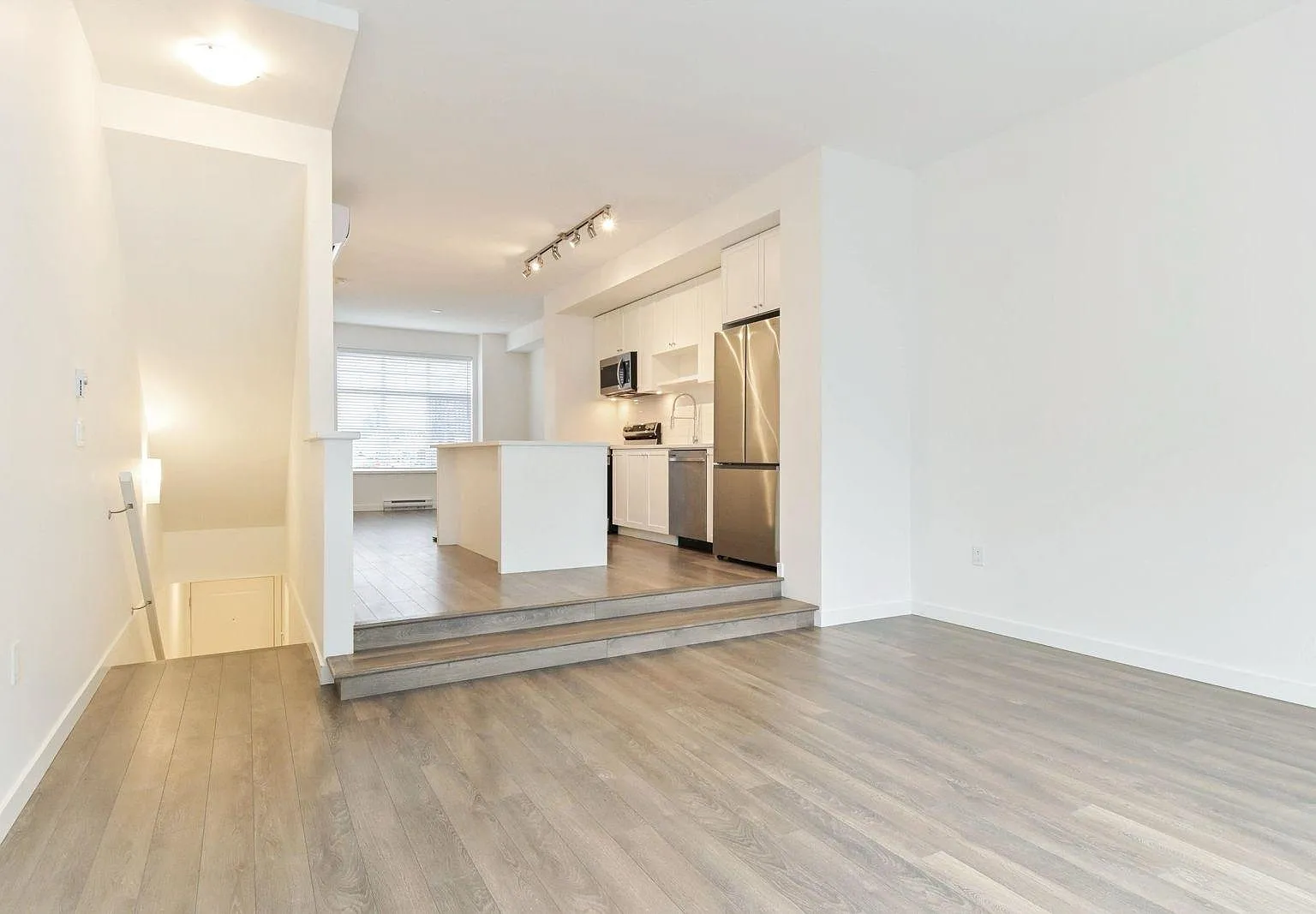 4 bed, 1530 sqft, $3,400 — Photo 4