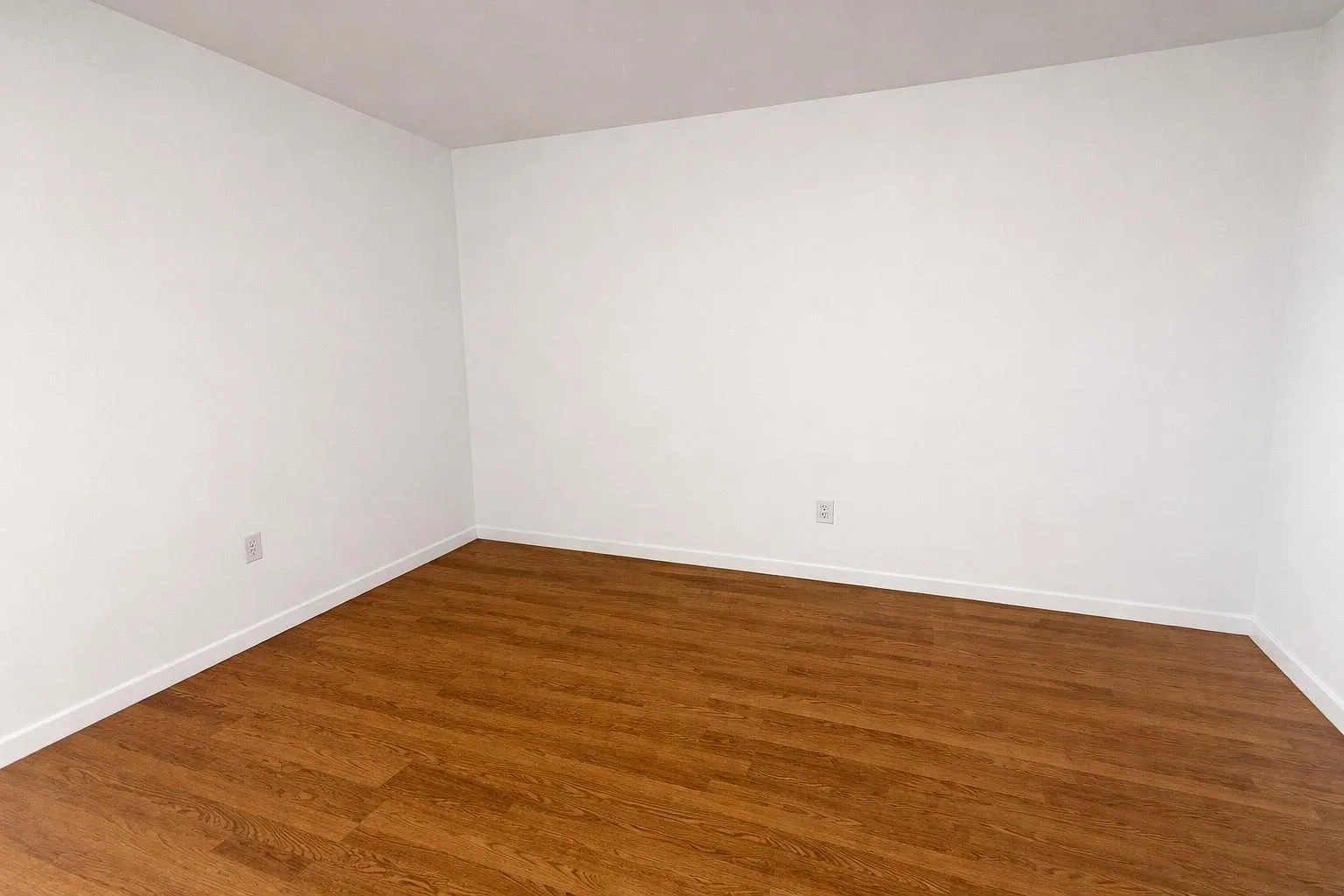 1 bed, 1.0 bath, 625 sqft, $900 — Photo 4