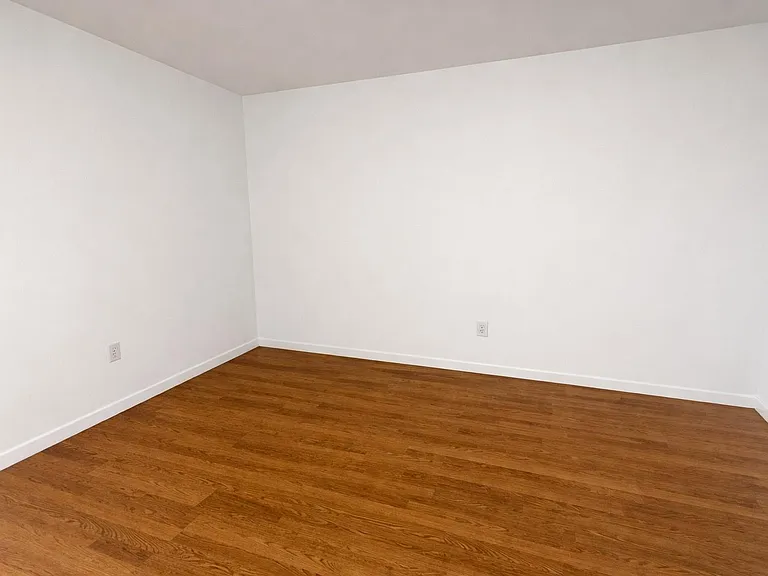 425 Hawthorne St #7 — Photo 7