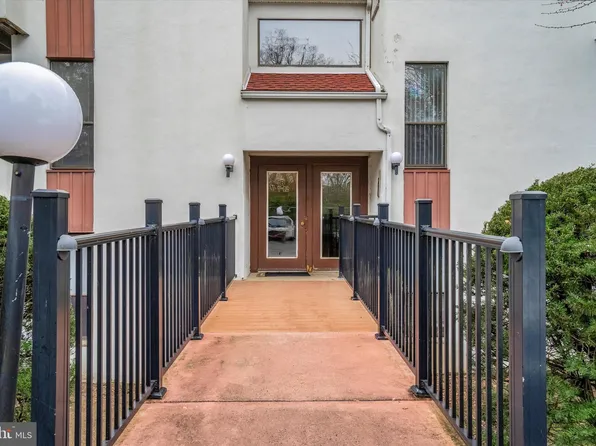 301 Byberry Rd APT B10, Philadelphia, PA 19116
