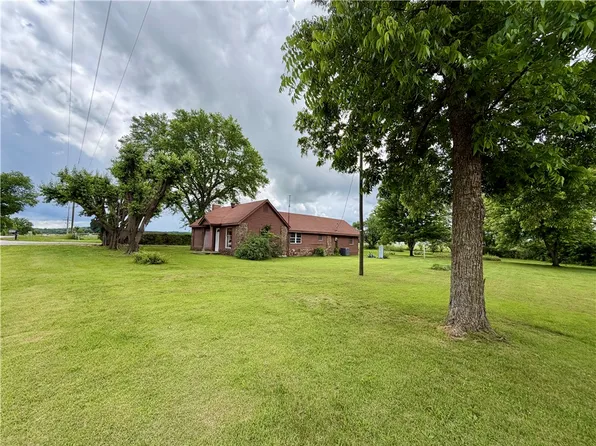 14077 E Highway 72, Garfield, AR 72732