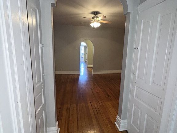 5th image of 2211 Jules St #1F