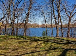 105 Shore Dr #1, Somerville, MA 02145