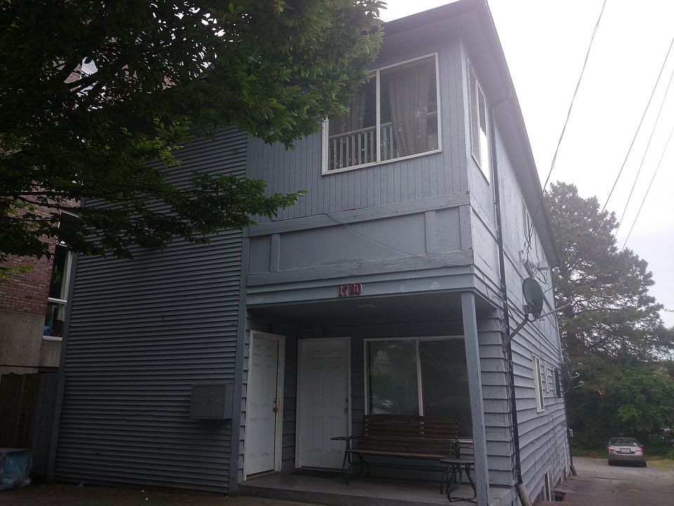 1st image of 1730 19th Dr NE
