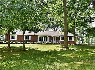 7375 N Meadowpark Dr, Walton Hills, OH