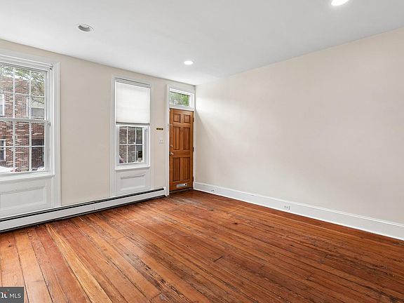 4th image of 714 S 18th St