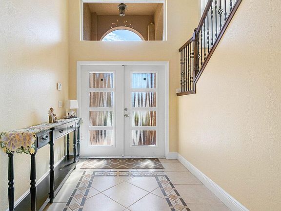 5th image of 1740 Pierce Drive