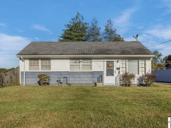 3309 Pines Rd, Paducah, KY 42001