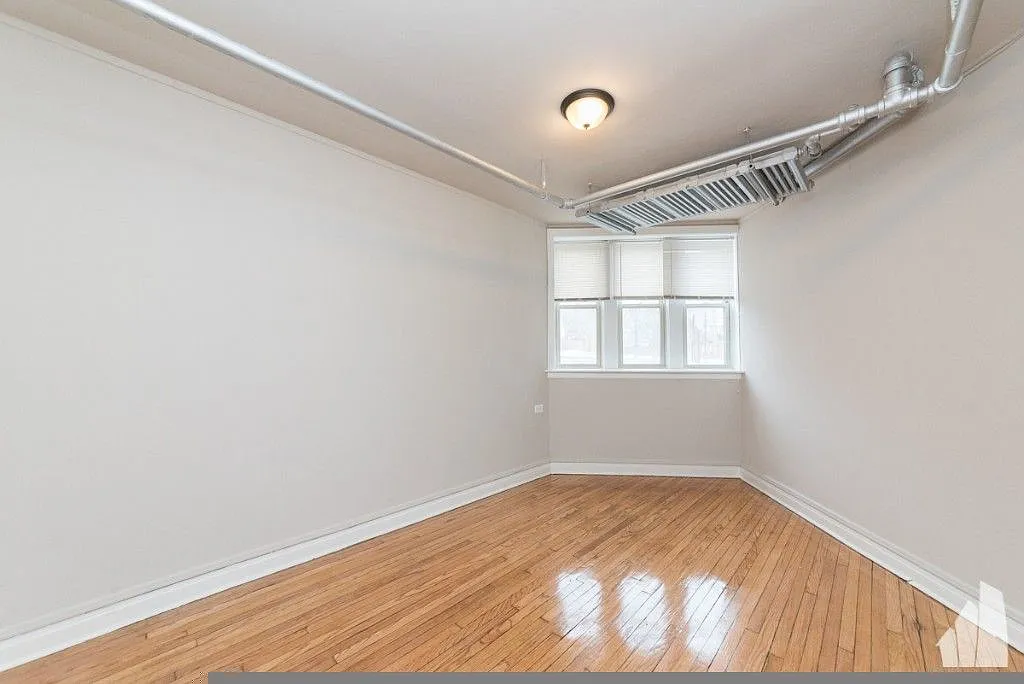 1 bed, 1.0 bath, 600 sqft, $1,600 — Photo 2
