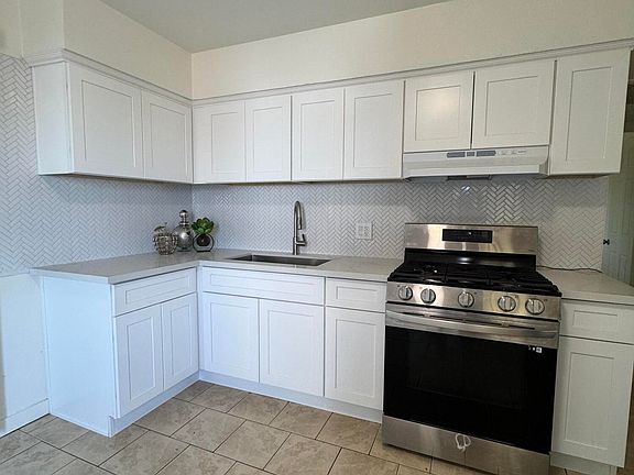 5th image of 7701 W CRITTENDEN Lane