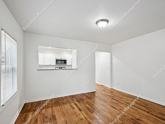 5th image of 2649 Blount St