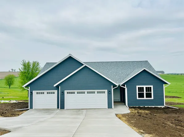 N5041 Hyland Cir, Monroe, WI 53566
