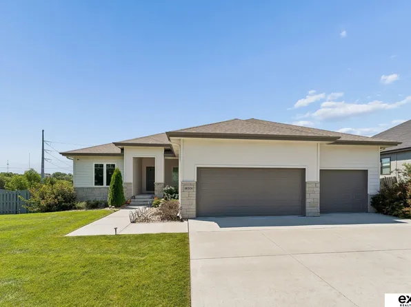 18501 Patrick Ave, Elkhorn, NE 68022