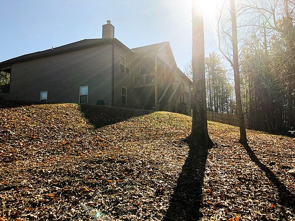 Back of house/Deck