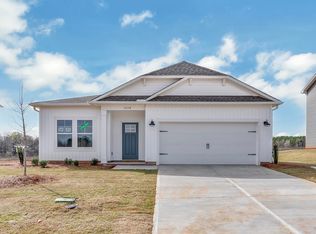 1034 Leoni Dr, Wellford, SC 29385