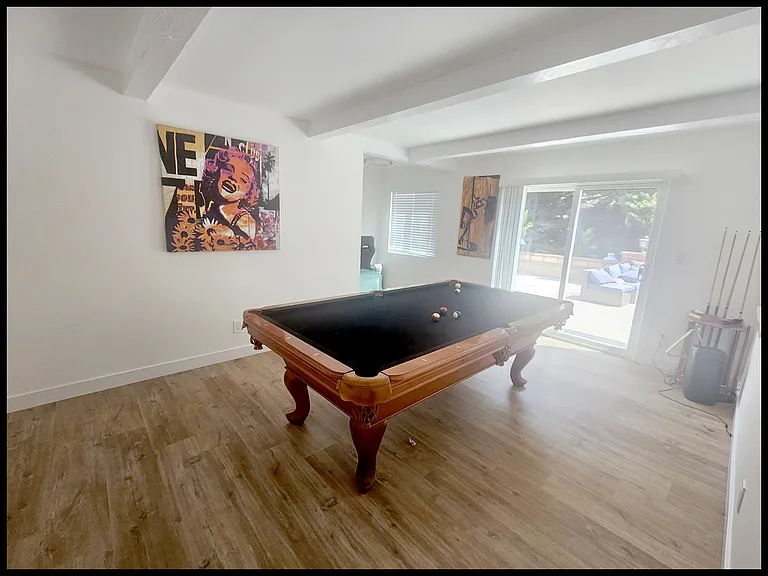 billiards room