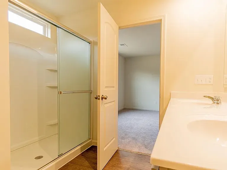 4003 White Pine Ln — Photo 16