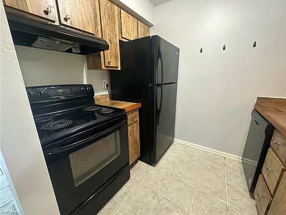 5th image of 518 SE 6th Pl #518