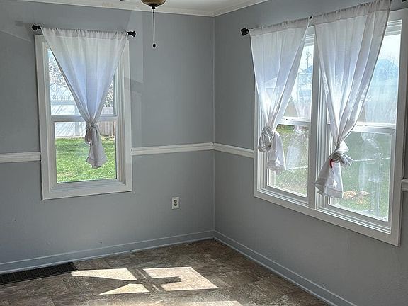 5th image of 1308 Perkins Ave