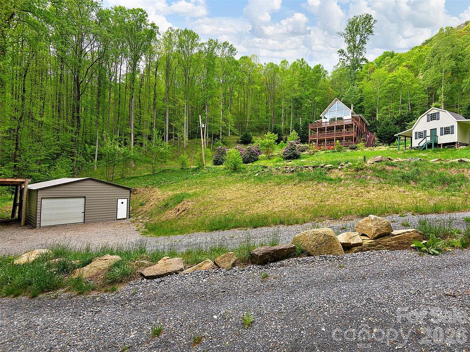 1st image of 575 Twin Brook Dr