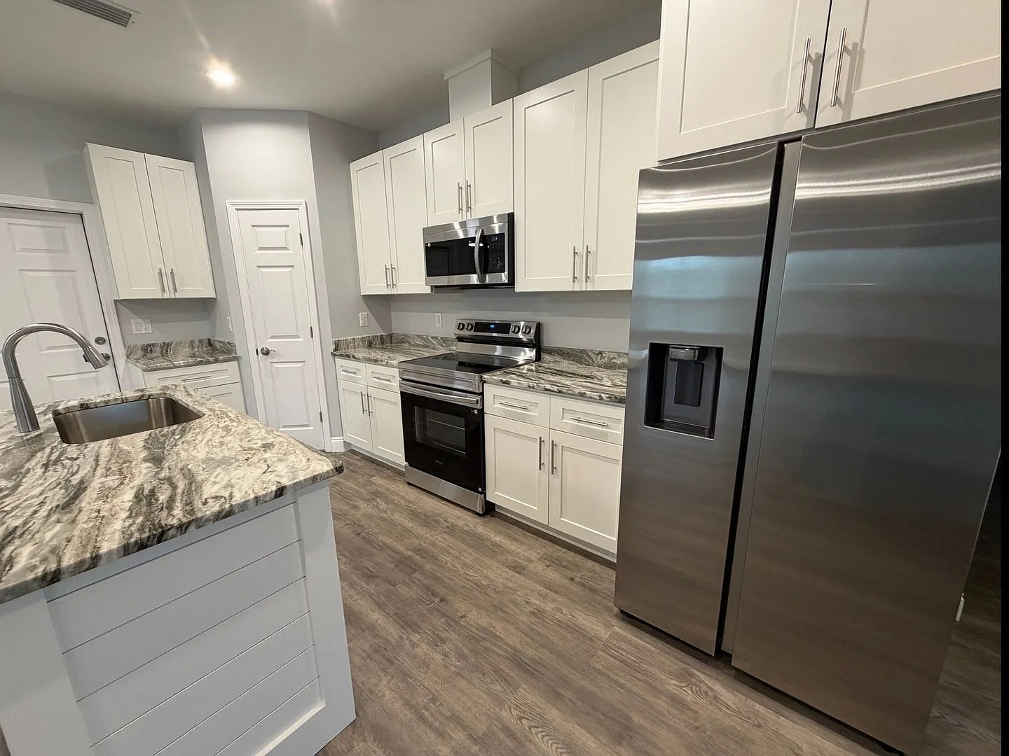 New Construction 4207 Northshore Rd — Photo 3