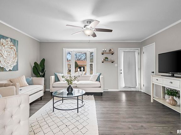 2nd image of 53 Friars Ln