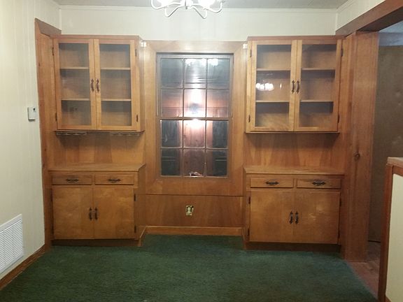2nd image of 1903 Oleander Dr