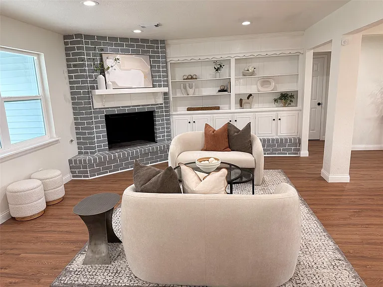 3303 Freshmeadows Dr — Photo 4