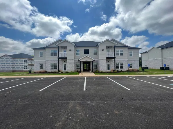 807 Brush Creek