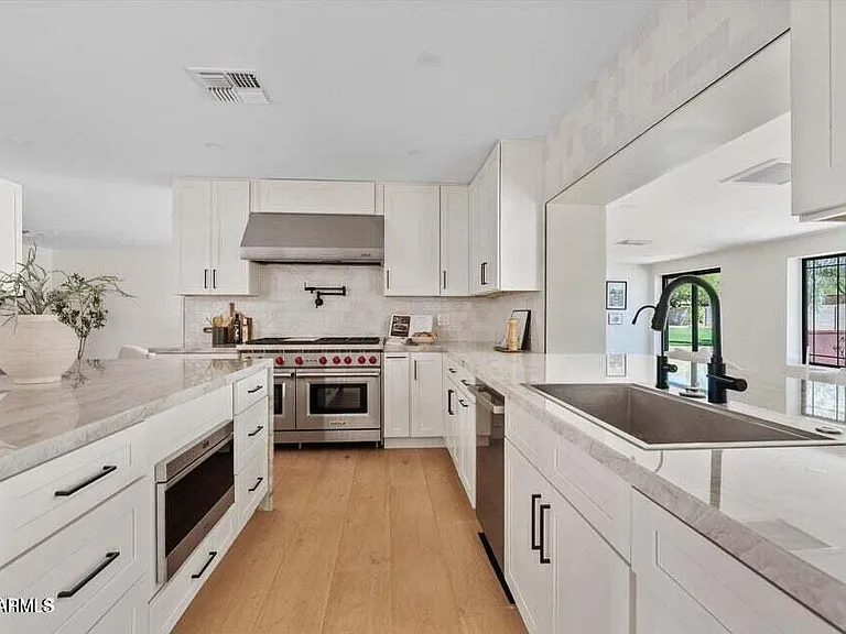 6302 E Aster Dr — Photo 4