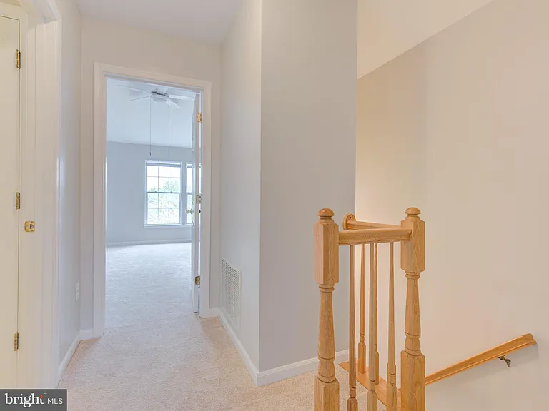 20362 Hartwell St — Photo 17