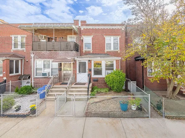 2843 47th St #2, Astoria, NY 11103