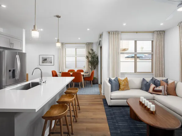 Independence in Dixon