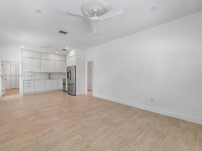 3759 Florida Ave — Photo 10