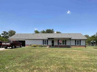 902 Cowell Pl, Claremore, OK 74017