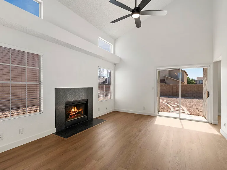 1811 S 39th St #23 — Photo 4