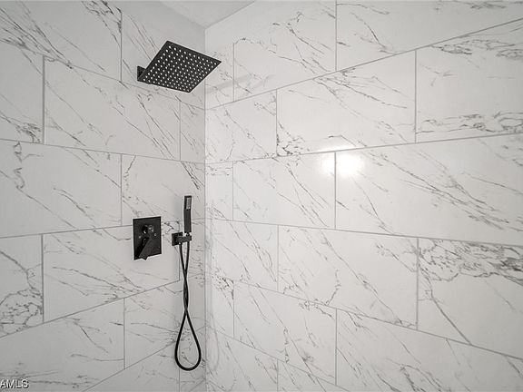 3rd image of 3643 Pine Oak Cir APT 102