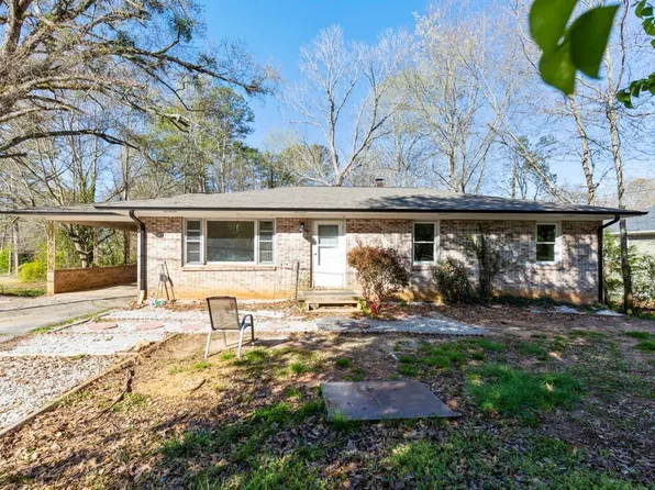 1100 Royal Summit Dr, Seneca, SC 29678