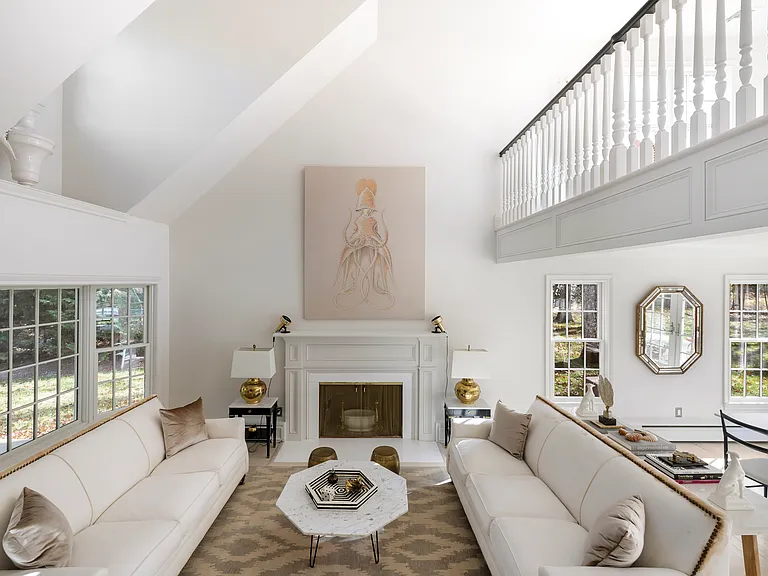 51 Jagger Ln — Photo 2
