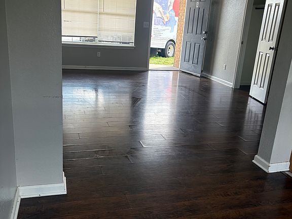 3rd image of 588 King Ln #A