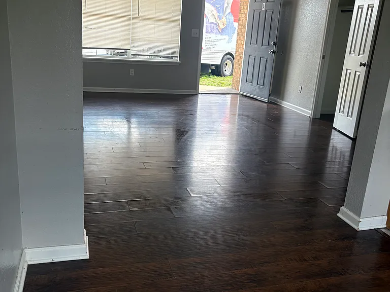 588 King Ln #A — Photo 3