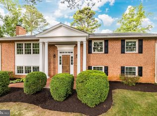 3310 Rose Ln, Falls Church, VA 22042