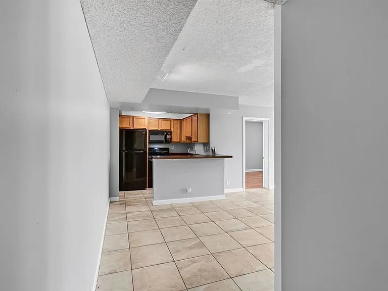 744 Executive Center Dr #23-9-23 — Photo 2