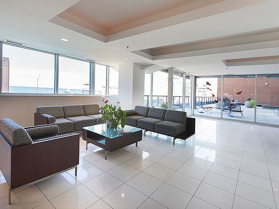 5th image of 701 W Lakeside Ave APT 807