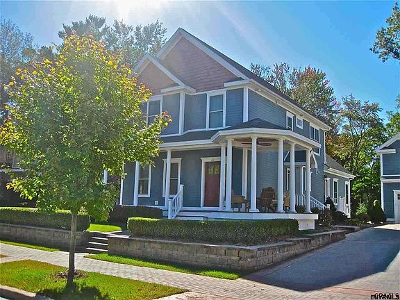 3rd image of 143 Jefferson St