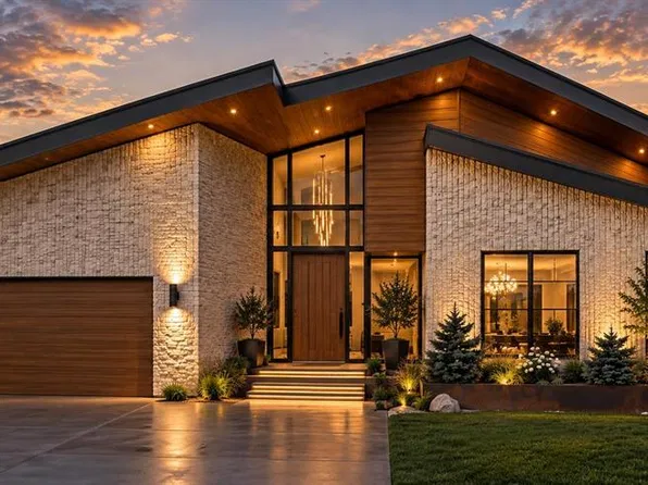 1408 S 75th Ave SW, Calgary, AB T2V 0T1