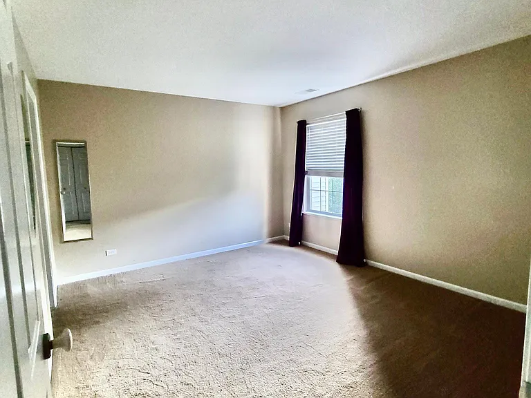 1982 Grandview Pl — Photo 9
